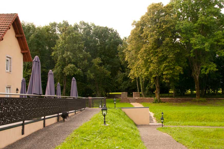 Photo: entrance to the park at the castle